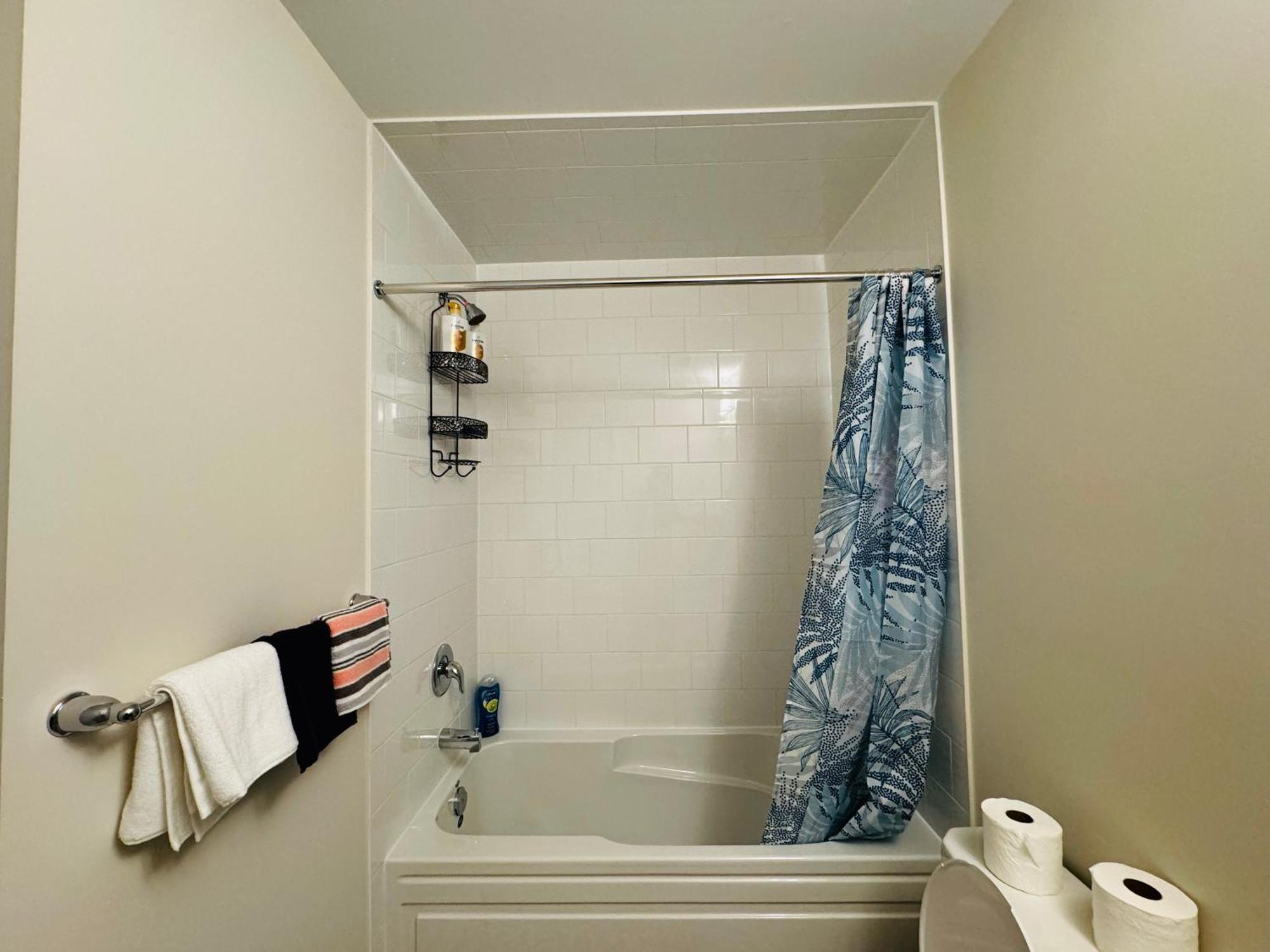 Have Whole House To Yourself Thorold ภายนอก รูปภาพ
